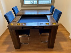 Brettspieltisch